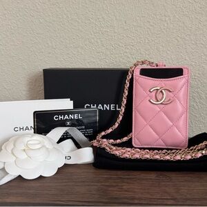 NEW CHANEL Quilted Lambskin Leather Card Holder on Chain 🩷
